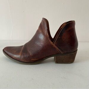 Steve Madden Brown Ankle Boots